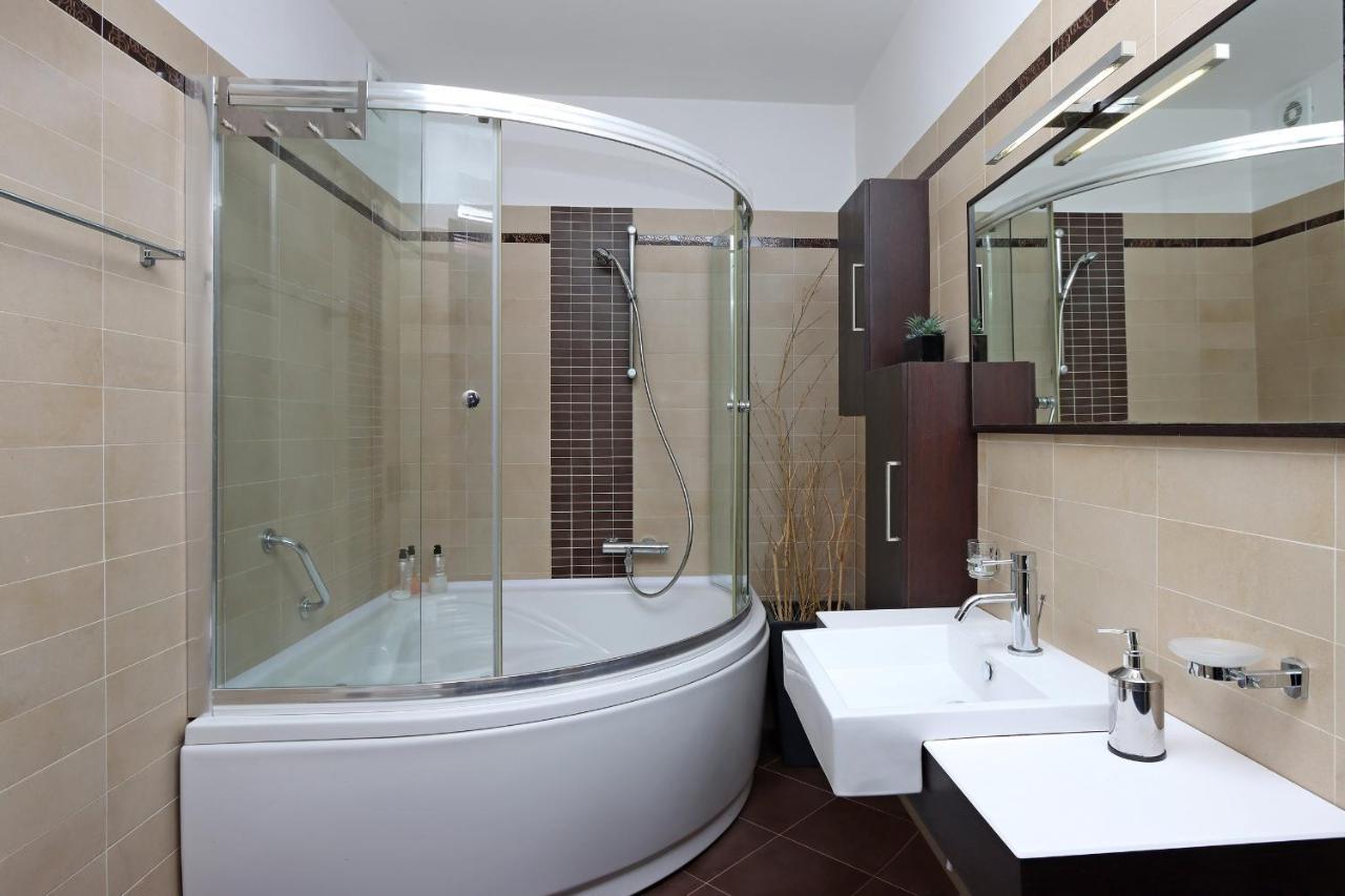 Starry Night - Smart Tv, Extra Big Bed, Big Bathtub, Private Parking, Sea View, Wifi, 2Bedrooms Volosko Esterno foto