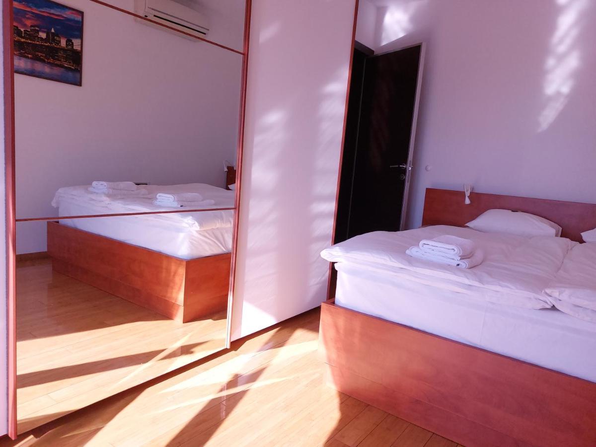 Starry Night - Smart Tv, Extra Big Bed, Big Bathtub, Private Parking, Sea View, Wifi, 2Bedrooms Volosko Esterno foto